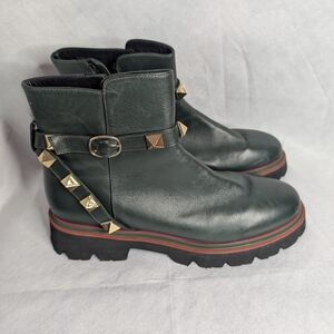 Stylish Green Ankle Boots with Gold Accents